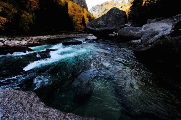 新疆旅游注意事項；
